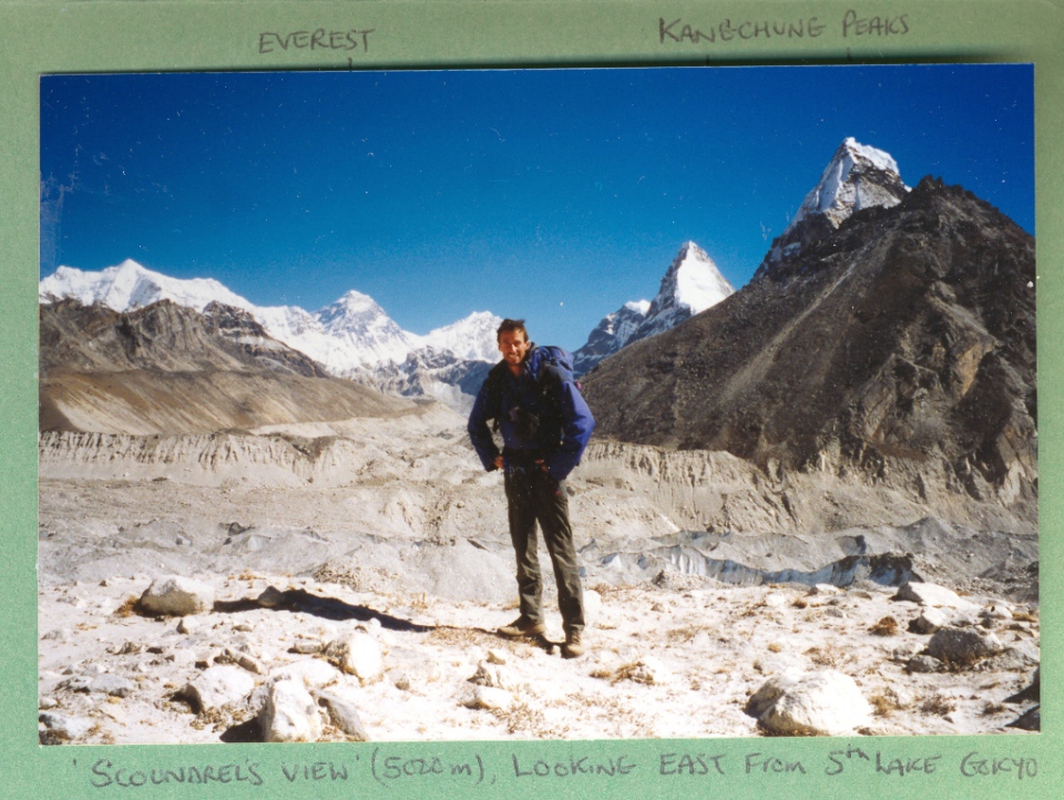 "Scoundrels view" of Everest from high up the Gokyo valley