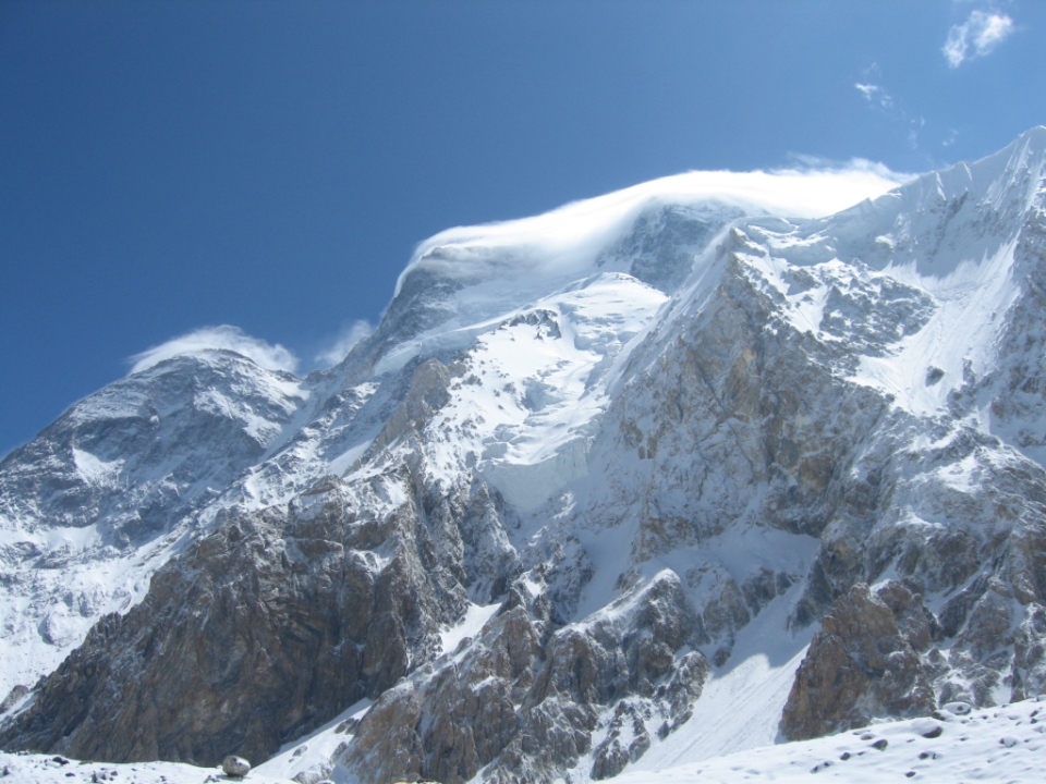 High winds batter the top of Broad Peak