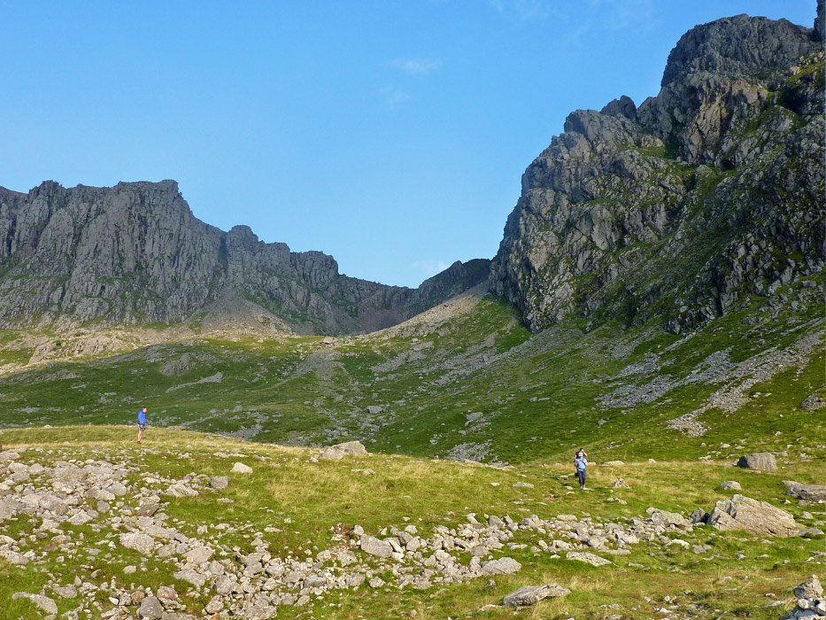 Hollow Stones area - Pikes Crag and Scafell Crag