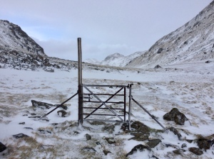 Please shut the gate....! the pass between Sgurr Thuilm and Streap.